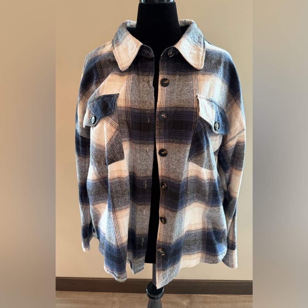 Plaid Button-Up Women's Shacket Jacket